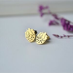 Strawberry Gold Stud Earrings